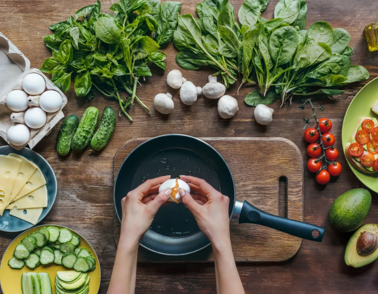Que manger le soir pour bien dormir ? Les bons réflexes alimentaires.