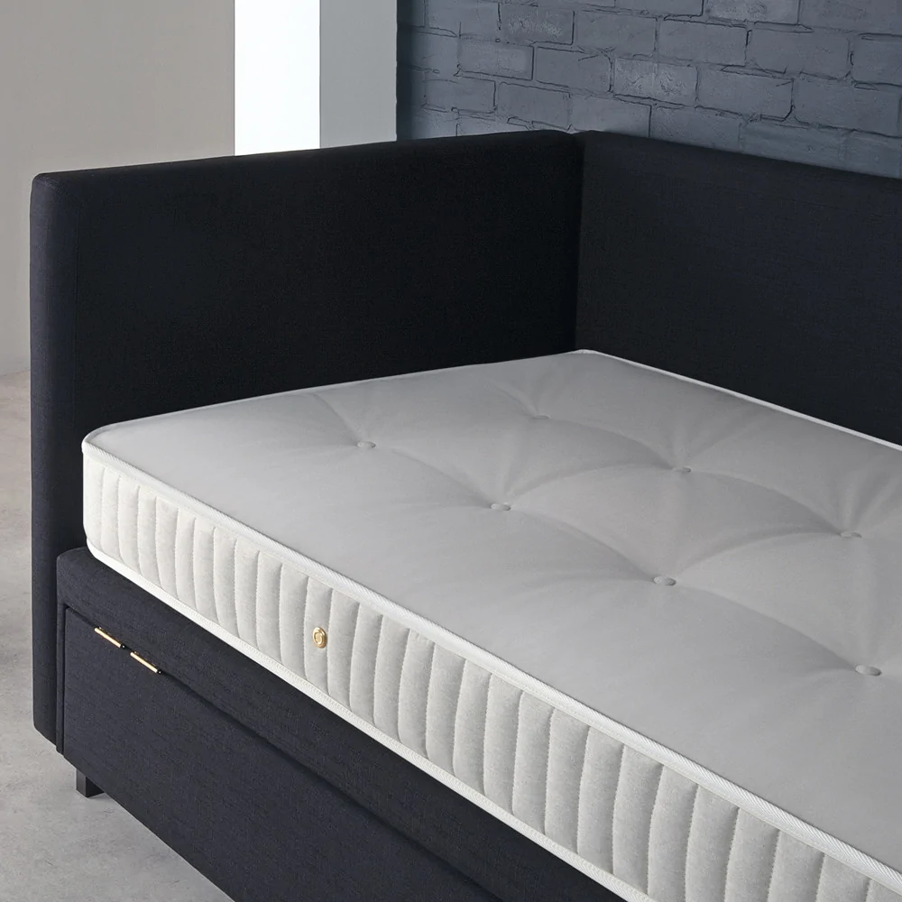 Low-profile Padded mattress